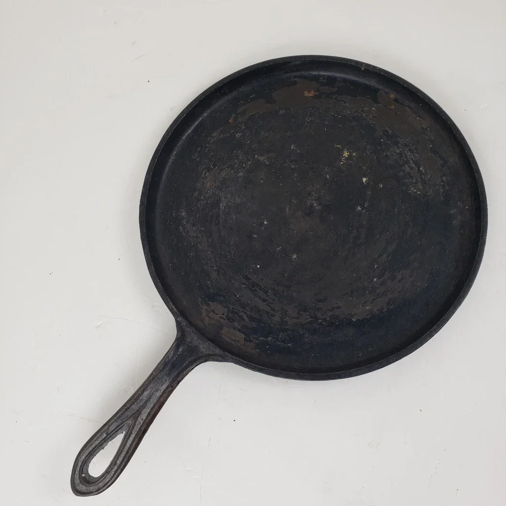 Antique Cast Iron Griddle Southern Mystery Skillet 10